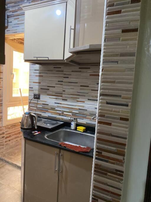 Entire Place! Lovely 2 Bedroom In New Apartment Cairo